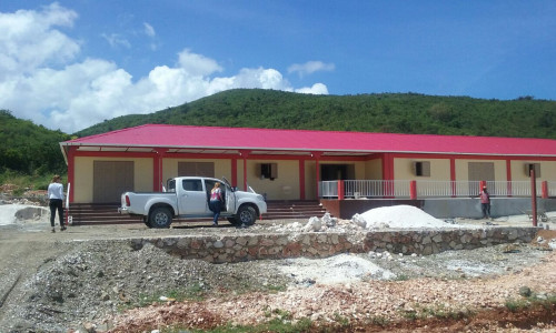 Schutzgebäude für die lokale Bevölkerung